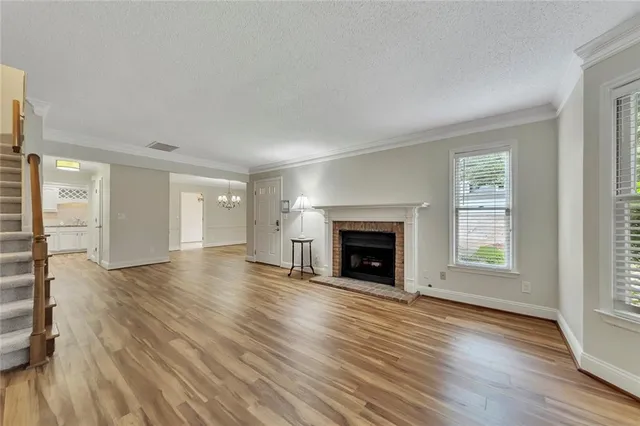 $400,000 | 110 Great Oaks Lane, Roswell, GA 30075