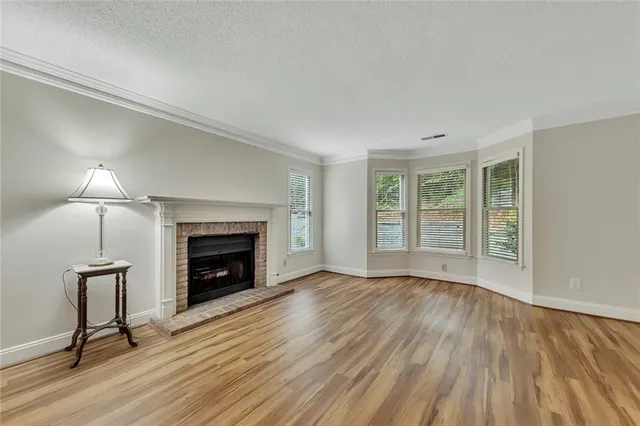 $400,000 | 110 Great Oaks Lane, Roswell, GA 30075