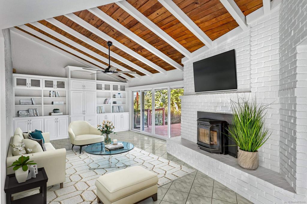 1217 Cedar Street Ramona, CA 92065 - Photo 15 of 42 Living Room