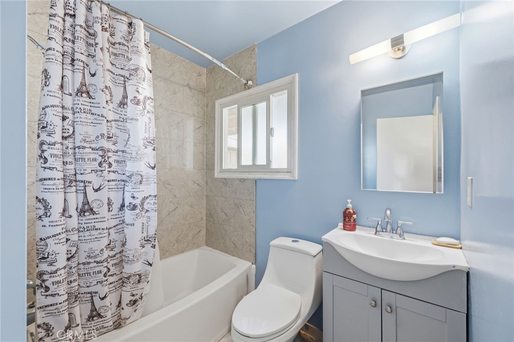 10418 Gothic Avenue Granada Hills, CA 91344 - Photo 15 of 22