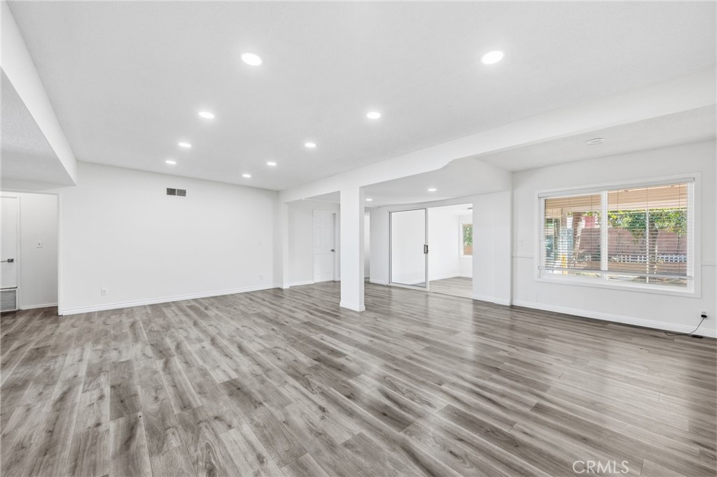 10418 Gothic Avenue Granada Hills, CA 91344 - Photo 5 of 22