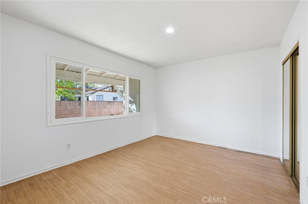 10418 Gothic Avenue Granada Hills, CA 91344 - Photo 8 of 22