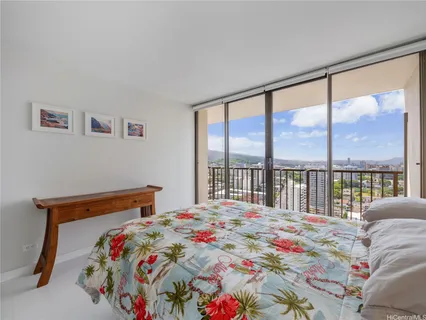 $415,000 | 1201 Wilder Avenue, Unit 2501, Honolulu, HI 96822