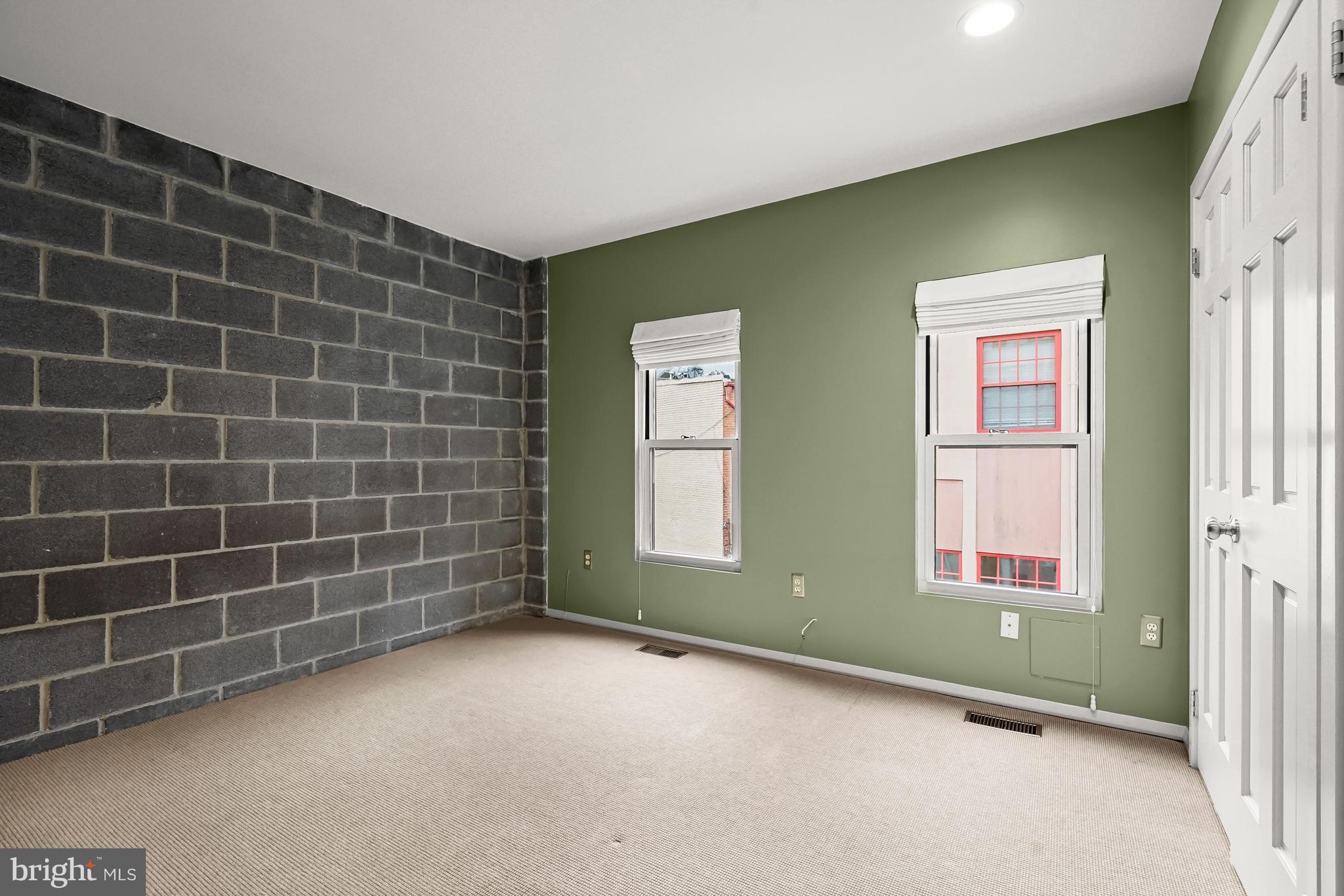 1420 Rhode Island Avenue Northwest Washington, DC 20005 - Photo 24 of 36 Upper level 2 Bedroom 2