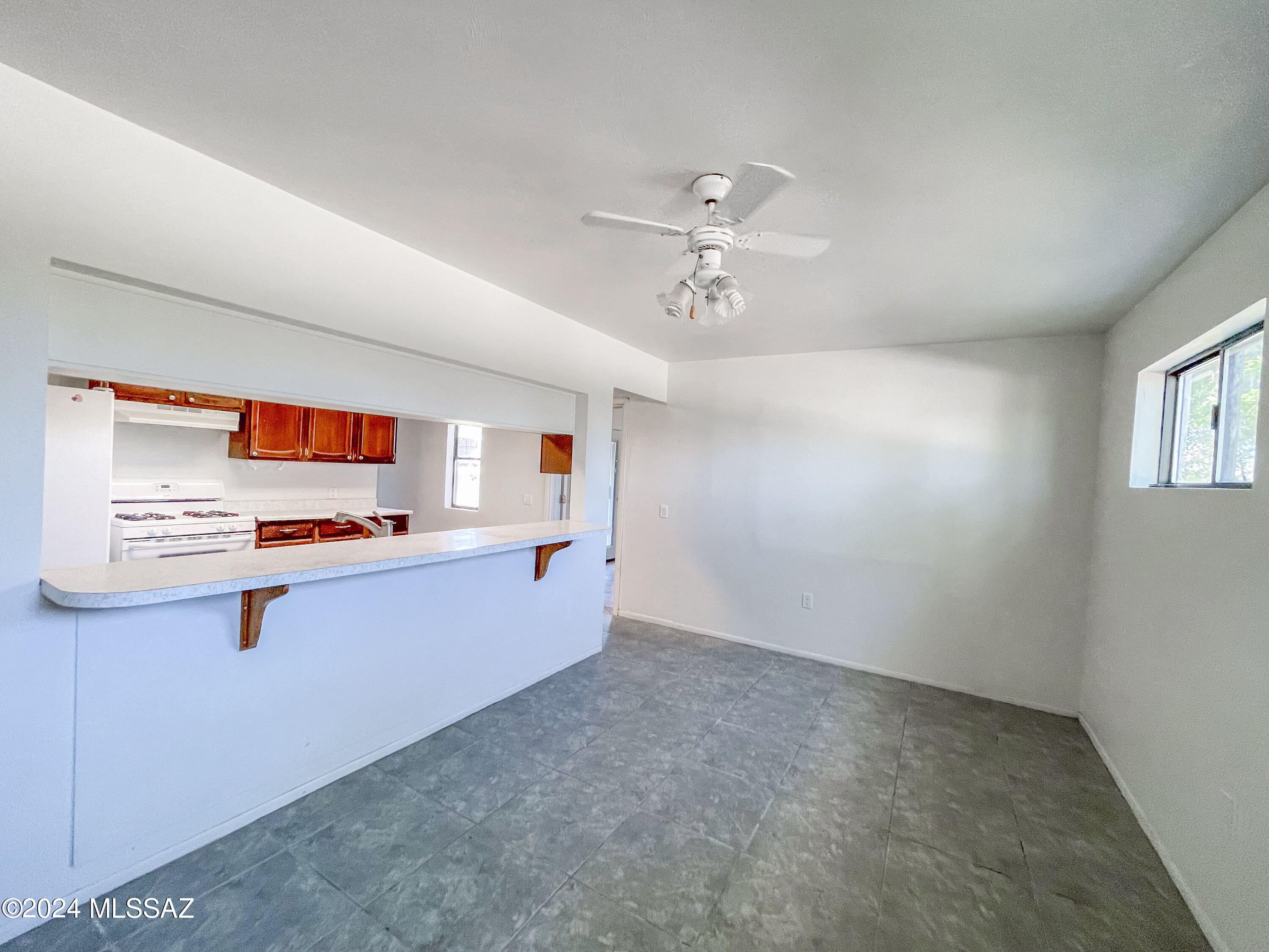 1009 North Pomerene Road Benson, AZ 85602 - Photo 7 of 18 Gallery Image 7