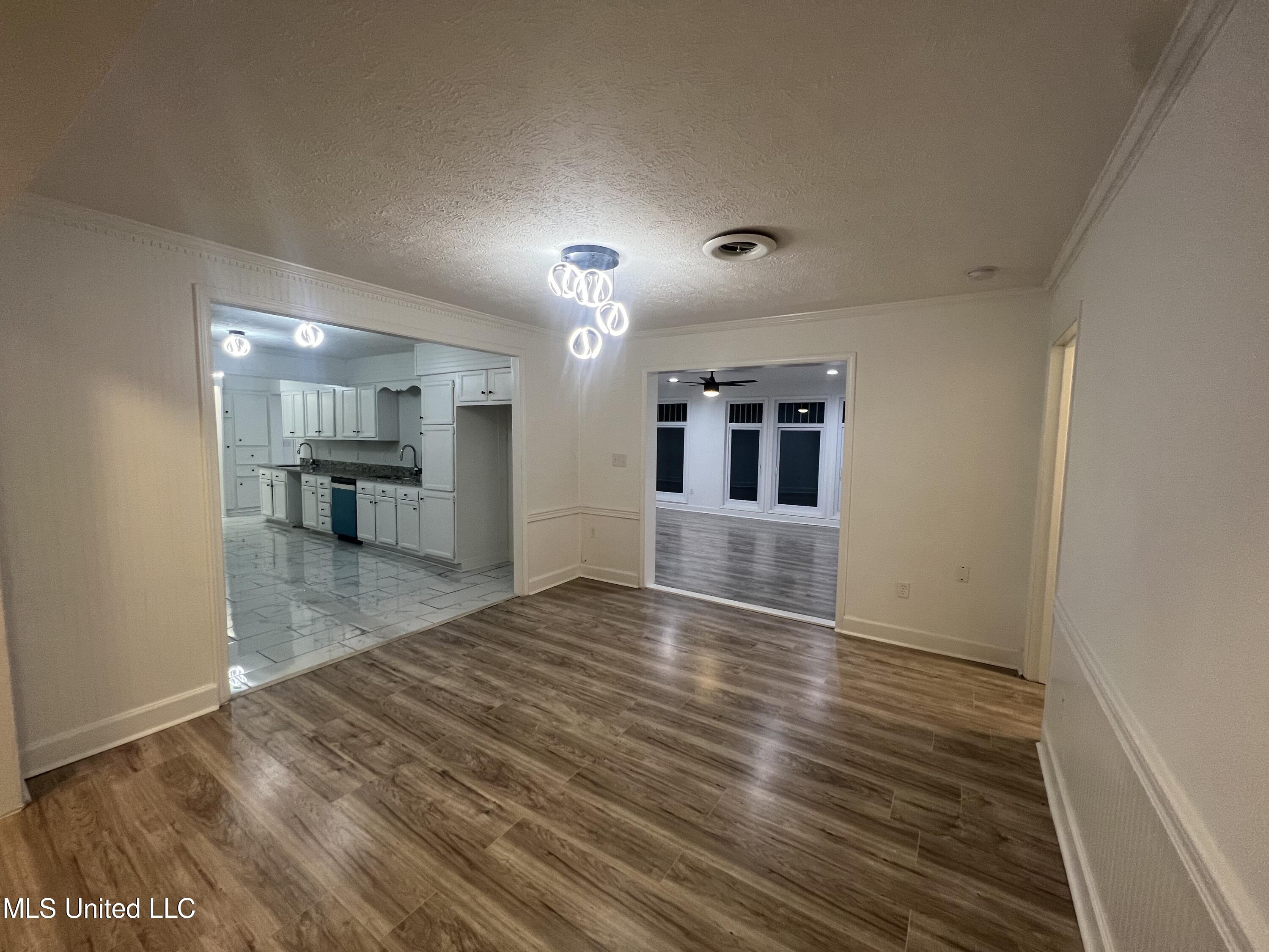 211 Nolan Circle Ridgeland, MS 39157 - Photo 25 of 32 Dining Room