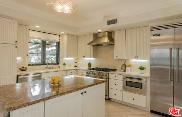 $1,699,000 | 155 Cordova Street, Unit 301, Pasadena, CA 91105