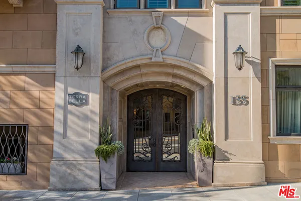 $1,699,000 | 155 Cordova Street, Unit 301, Pasadena, CA 91105