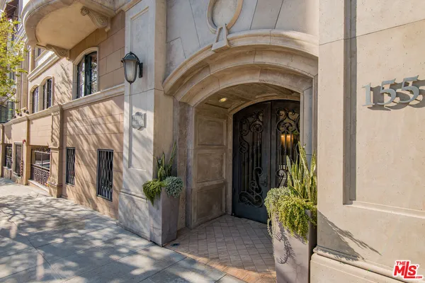 $1,699,000 | 155 Cordova Street, Unit 301, Pasadena, CA 91105