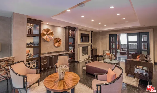 $1,699,000 | 155 Cordova Street, Unit 301, Pasadena, CA 91105