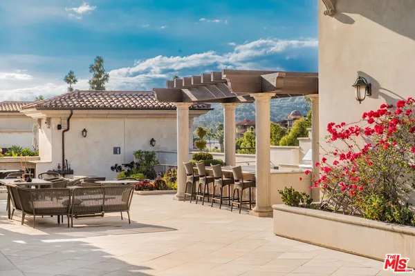 $1,699,000 | 155 Cordova Street, Unit 301, Pasadena, CA 91105