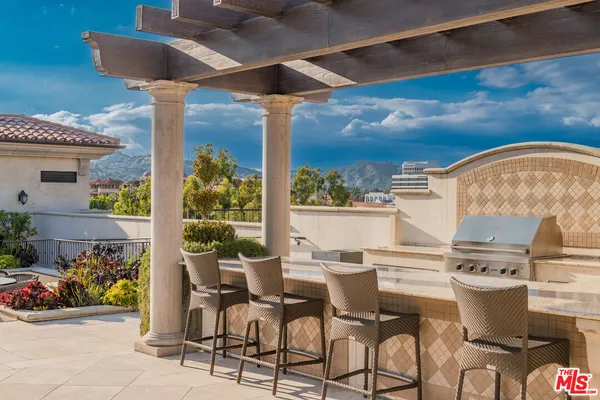 $1,699,000 | 155 Cordova Street, Unit 301, Pasadena, CA 91105