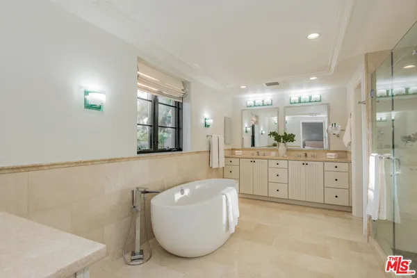 $1,699,000 | 155 Cordova Street, Unit 301, Pasadena, CA 91105