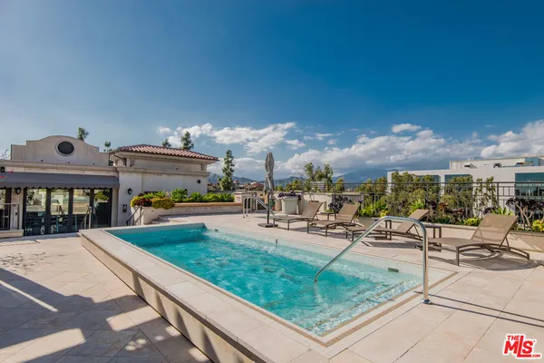 $1,699,000 | 155 Cordova Street, Unit 301, Pasadena, CA 91105