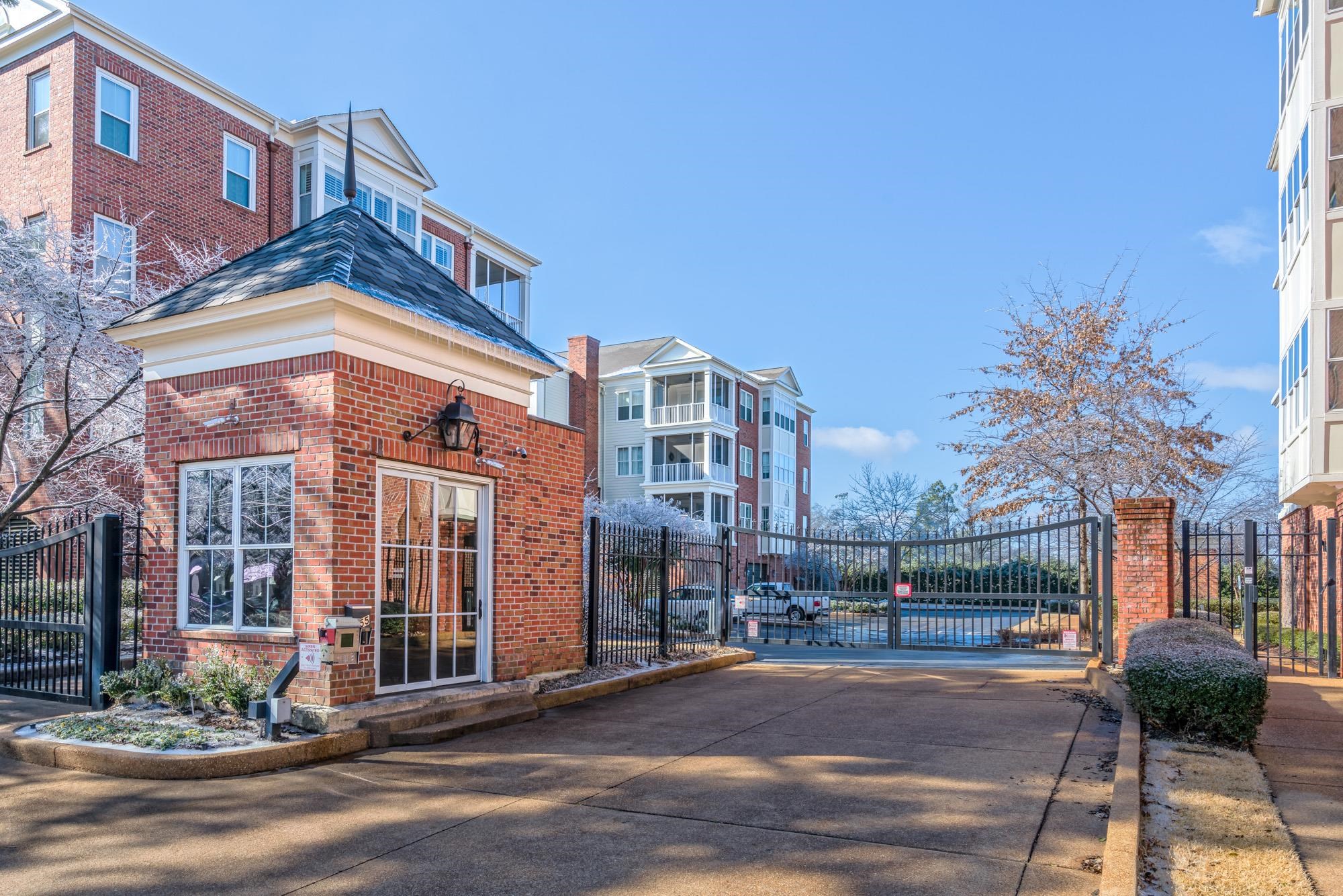 591 Lexington Road, Unit 302 Memphis, TN 38117 - Photo 1 of 21 Gallery Image 1