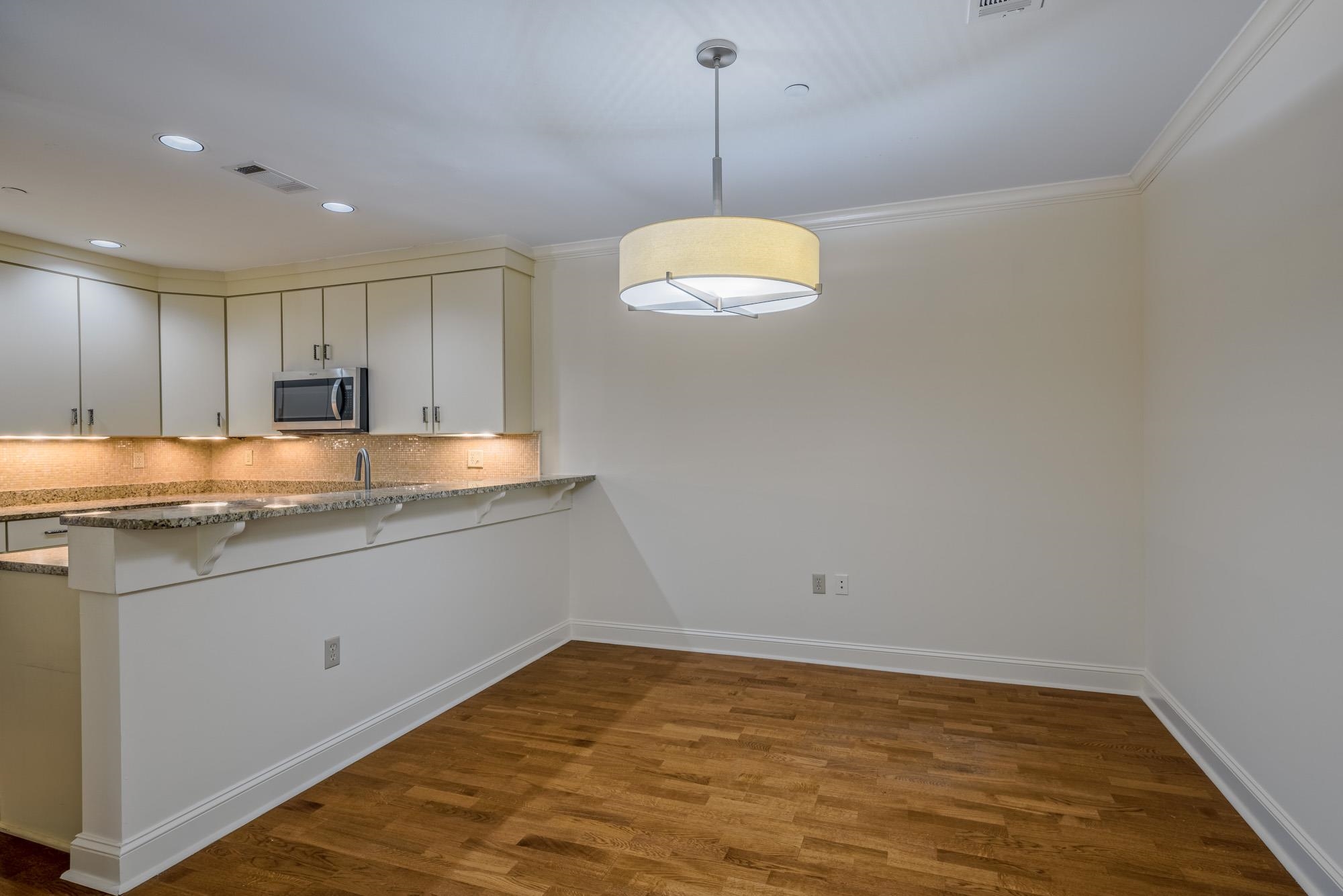 591 Lexington Road, Unit 302 Memphis, TN 38117 - Photo 10 of 21 Gallery Image 10