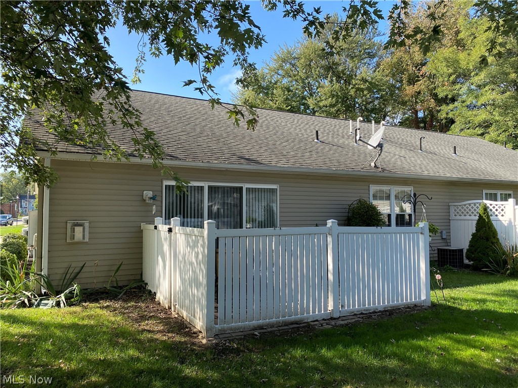 711 Rivers Edge Lane Painesville, OH 44077 - Photo 5 of 14 Gallery Image 5