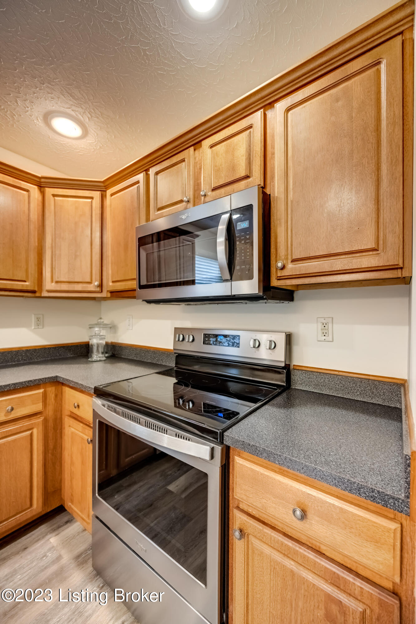 10011 Rimfire Road Louisville, KY 40291 - Photo 33 of 76 2Y0A0246-A
