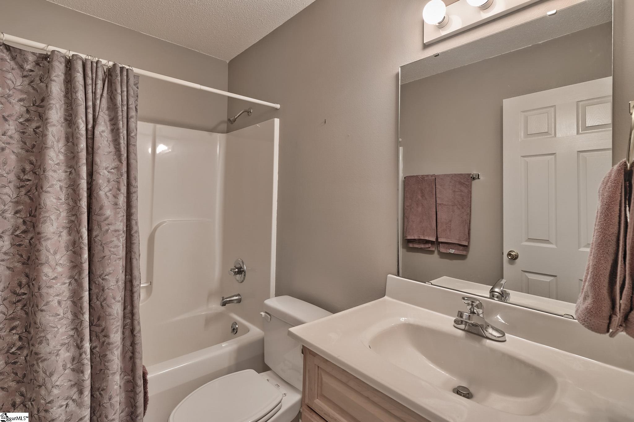 111 Reef Court, Unit D Easley, SC 29642 - Photo 17 of 23 Gallery Image 17
