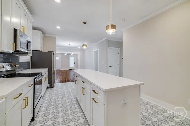 $2,850 | 905 East Park Avenue, Unit A, Savannah, GA 31401