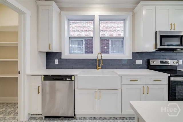 $2,850 | 905 East Park Avenue, Unit A, Savannah, GA 31401