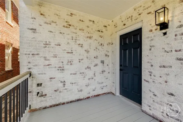 $2,400 | 905 East Park Avenue, Unit A, Savannah, GA 31401