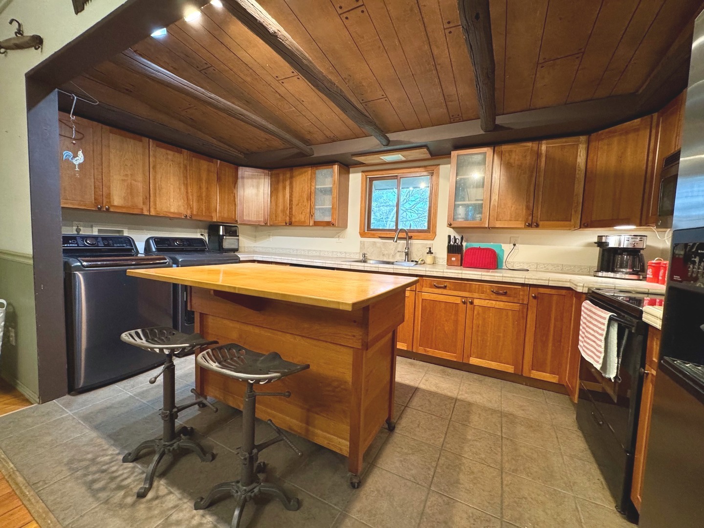 6760 Tipple Road Rockford, IL 61102 - Photo 14 of 36