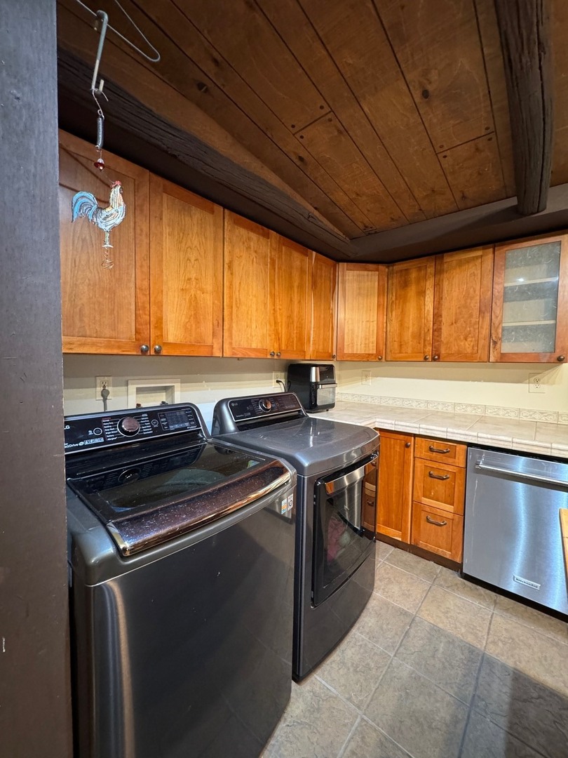 6760 Tipple Road Rockford, IL 61102 - Photo 29 of 36