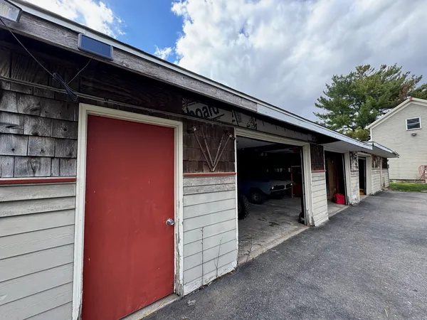 $303,000 | 6760 Tipple Road, Rockford, IL 61102