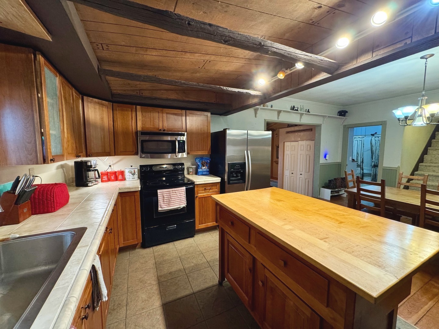 6760 Tipple Road Rockford, IL 61102 - Photo 9 of 36