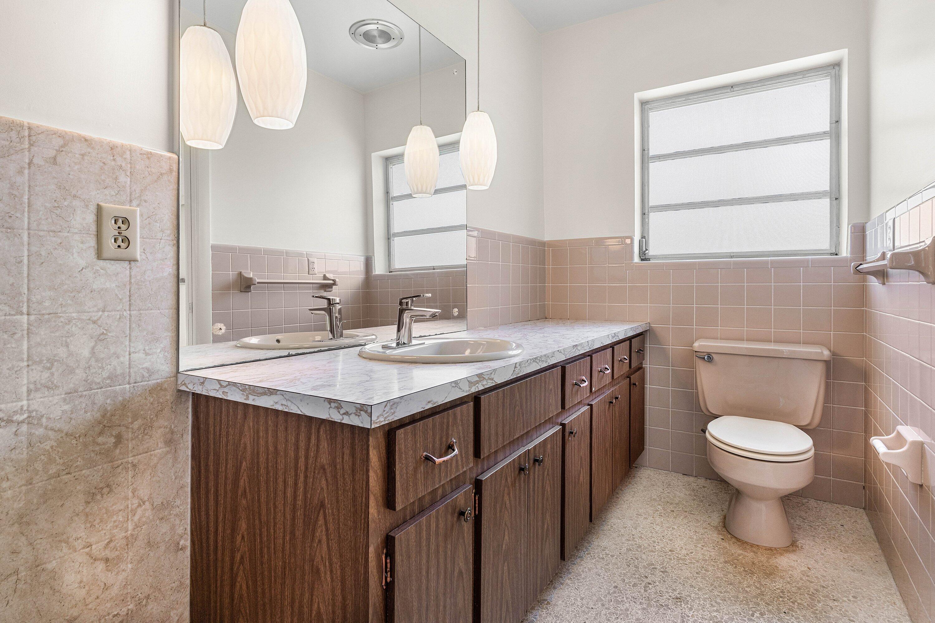1000 Northwest 7th Street Boca Raton, FL 33486 - Photo 14 of 28 Primary Bath