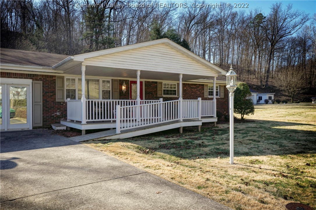 12 Magpie Drive Winfield, WV 25213 - Photo 2 of 27 Gallery Image 2