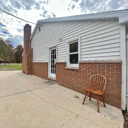 $279,900 | 23875 Goosecreek Road, South Bloomingville, OH 43152