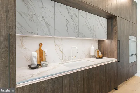 $2,550,000 | 1733 Chain Bridge Road, McLean, VA 22101