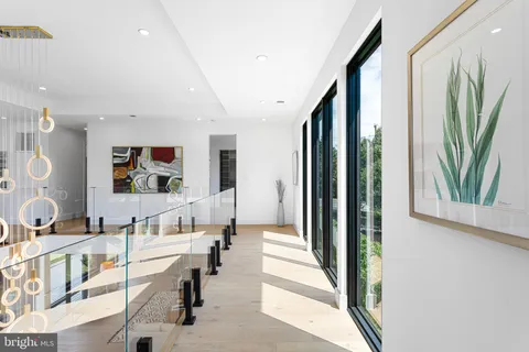 $2,550,000 | 1733 Chain Bridge Road, McLean, VA 22101