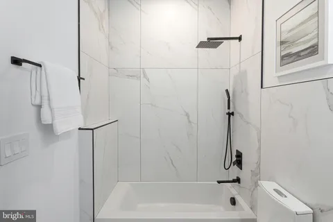 $2,550,000 | 1733 Chain Bridge Road, McLean, VA 22101