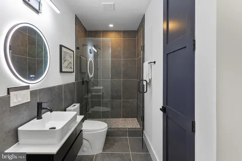 $2,550,000 | 1733 Chain Bridge Road, McLean, VA 22101