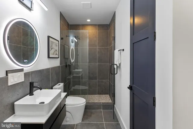 $2,550,000 | 1733 Chain Bridge Road, McLean, VA 22101