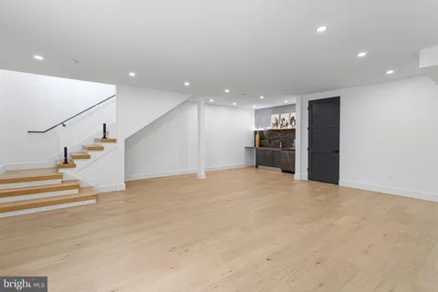 $2,550,000 | 1733 Chain Bridge Road, McLean, VA 22101