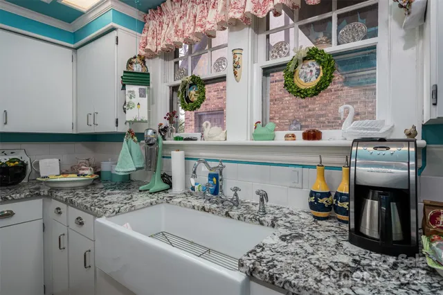 $980,000 | 418 3rd Street Northeast, Hickory, NC 28601