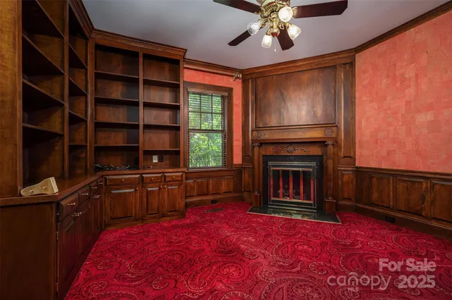 $980,000 | 418 3rd Street Northeast, Hickory, NC 28601