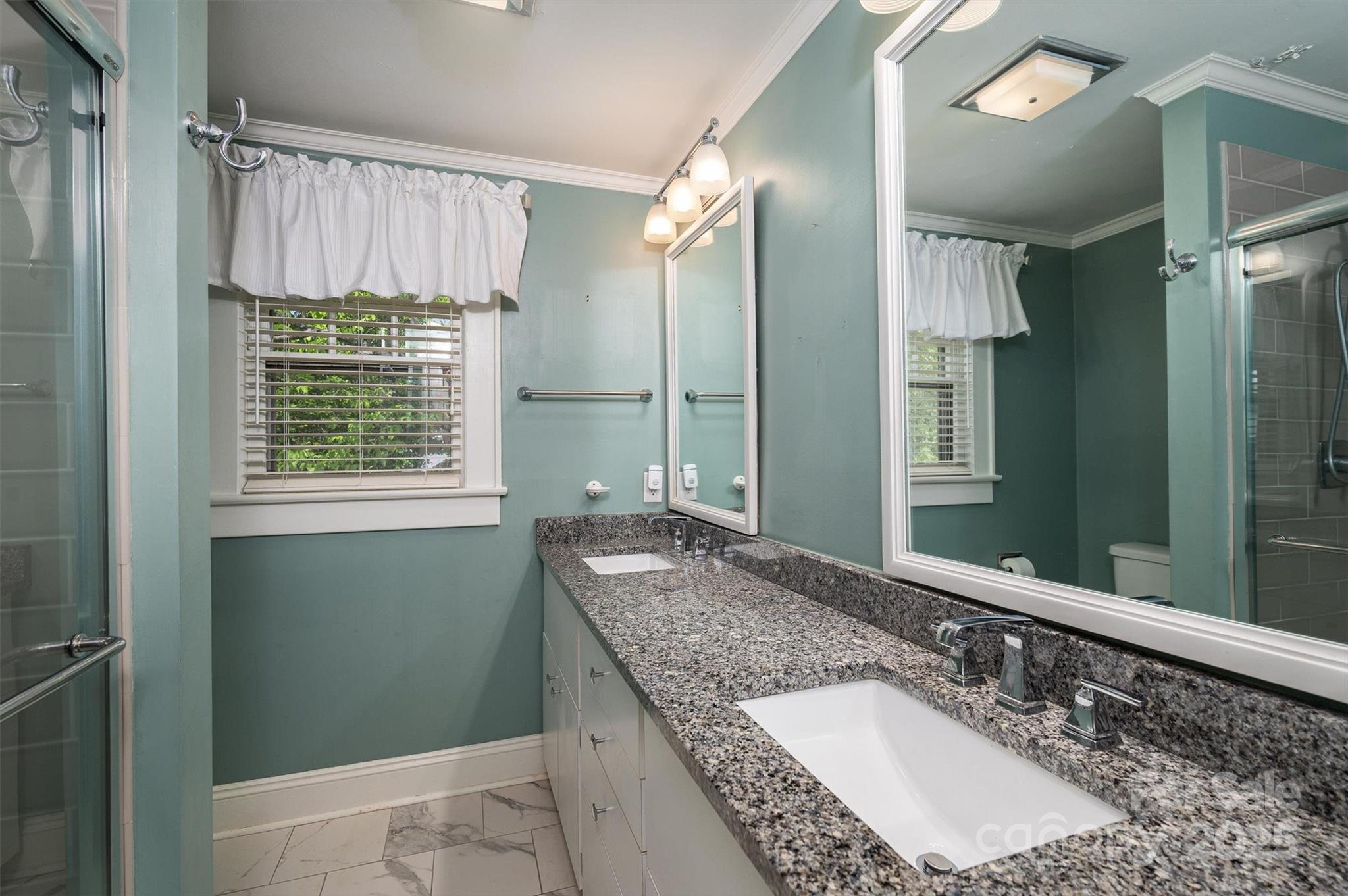 418 3rd Street Northeast Hickory, NC 28601 - Photo 36 of 48