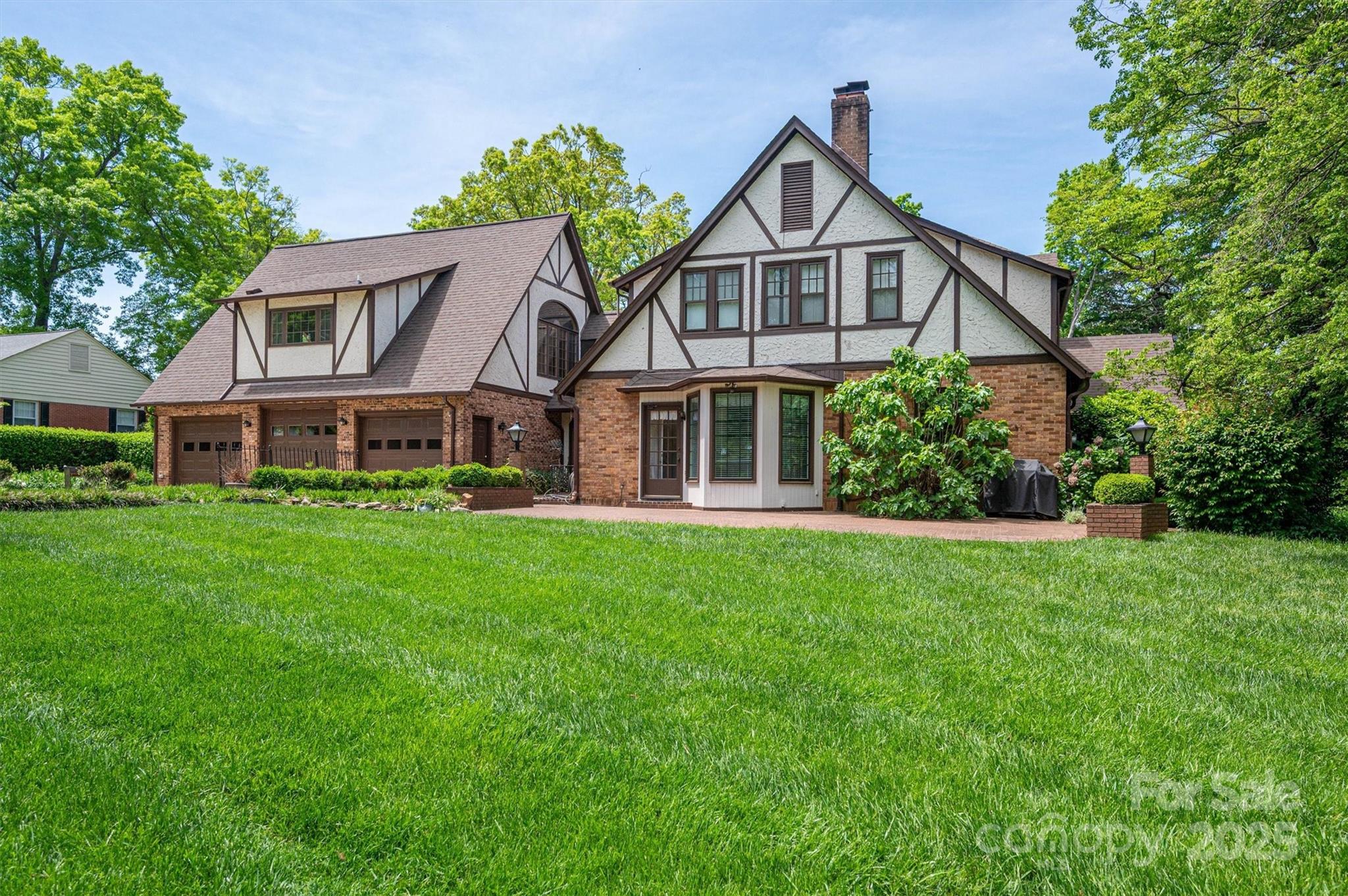 418 3rd Street Northeast Hickory, NC 28601 - Photo 42 of 48
