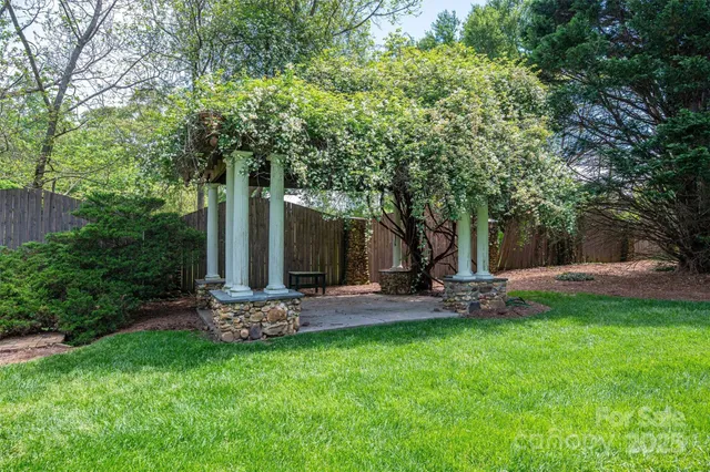 $980,000 | 418 3rd Street Northeast, Hickory, NC 28601