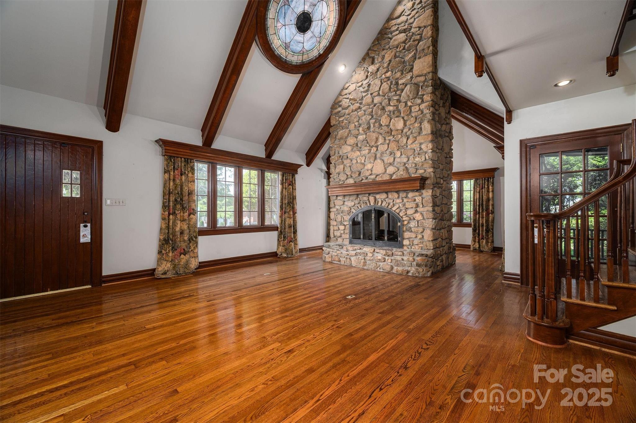 418 3rd Street Northeast Hickory, NC 28601 - Photo 6 of 48