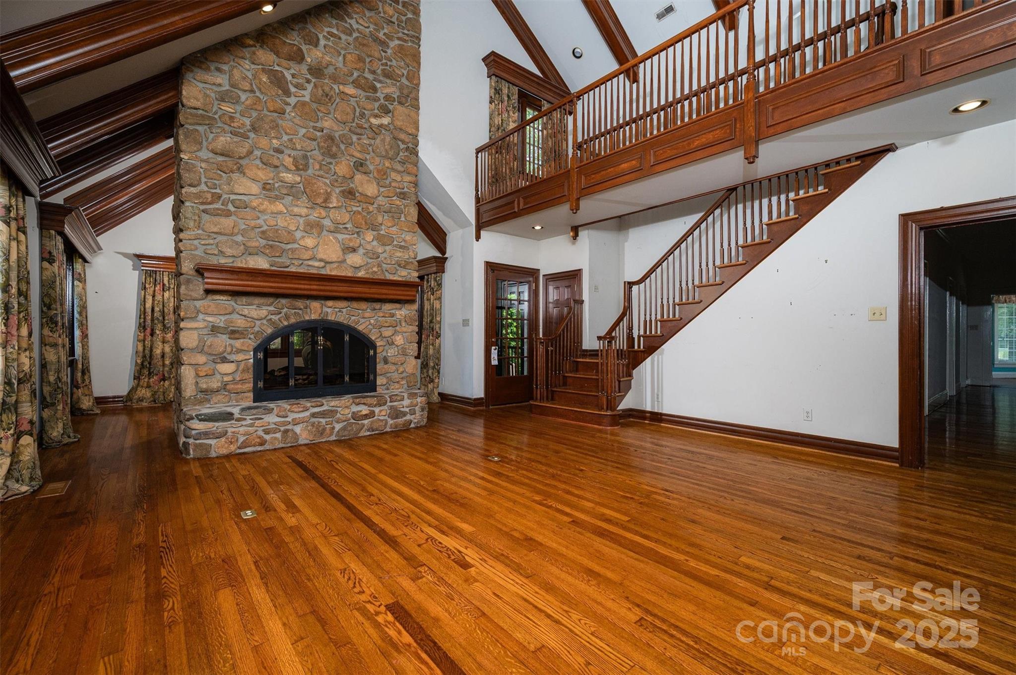 418 3rd Street Northeast Hickory, NC 28601 - Photo 7 of 48