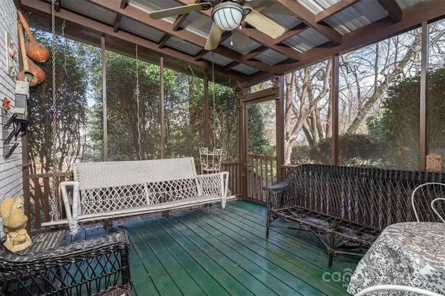 $980,000 | 418 3rd Street Northeast, Hickory, NC 28601