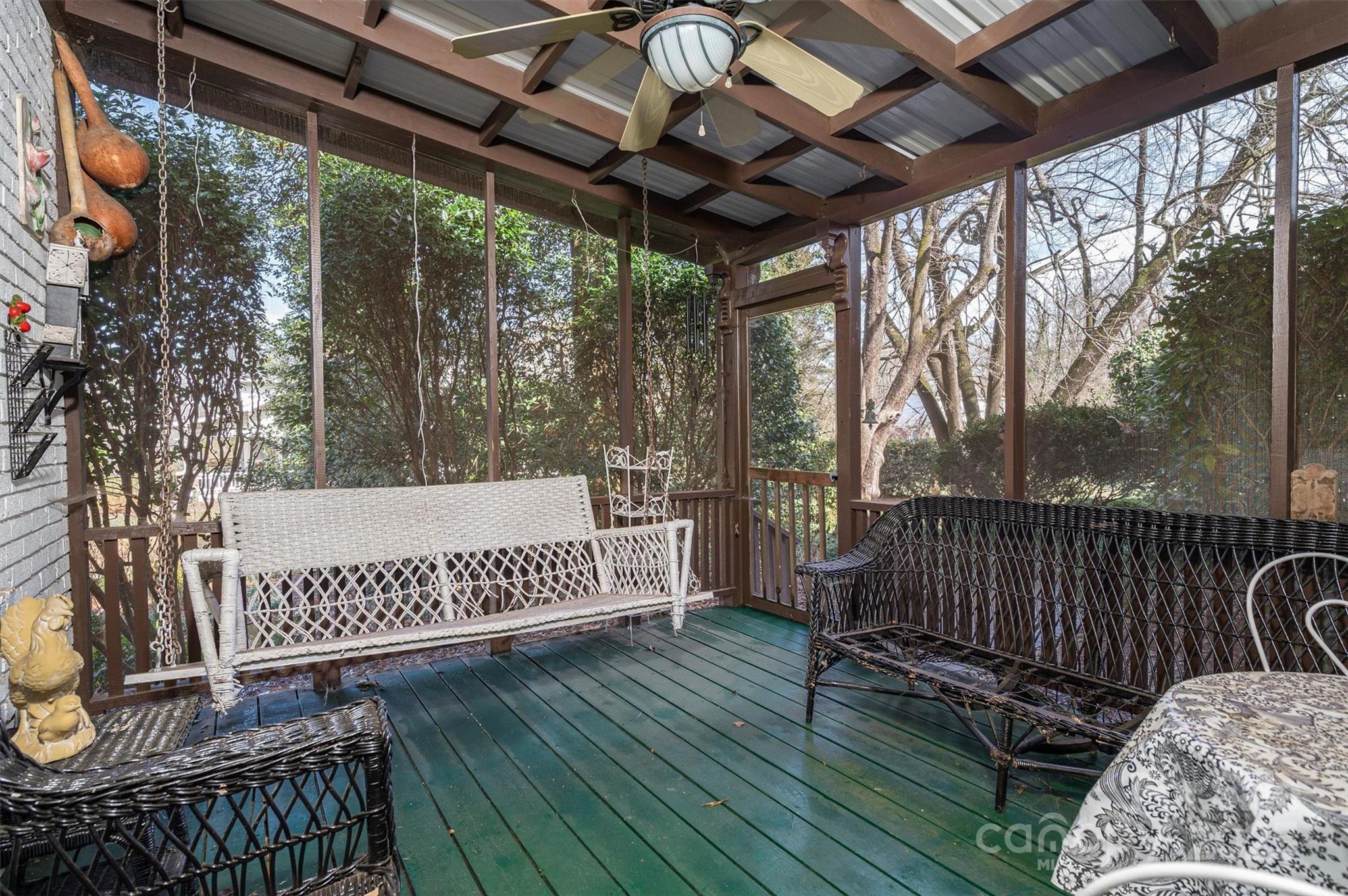 418 3rd Street Northeast Hickory, NC 28601 - Photo 10 of 48