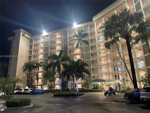 $349,000 | 2681 South Course Drive, Unit 912, Pompano Beach, FL 33069