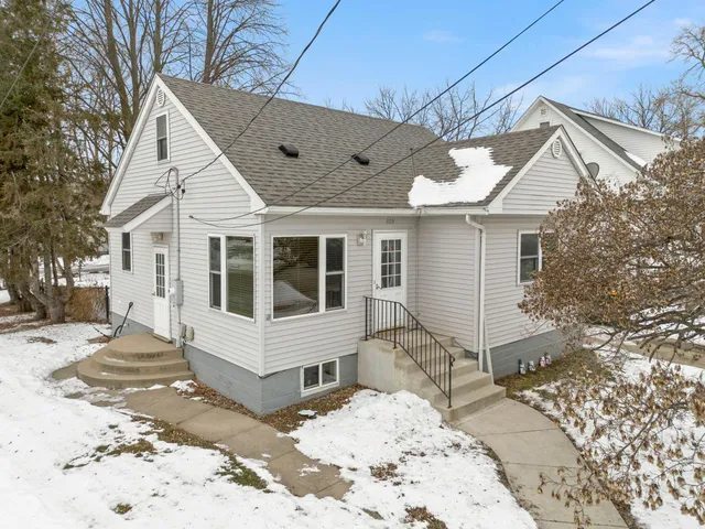 $210,000 | 300 3rd Street Southwest, Cokato, MN 55321